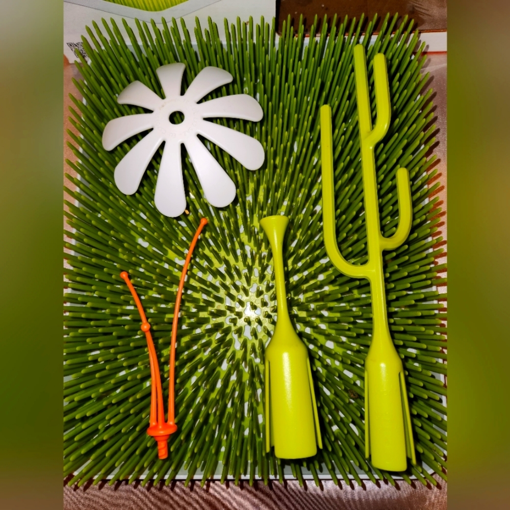 Boon Lawn-Drying Bottle Rack and Boon Lawn Accessories